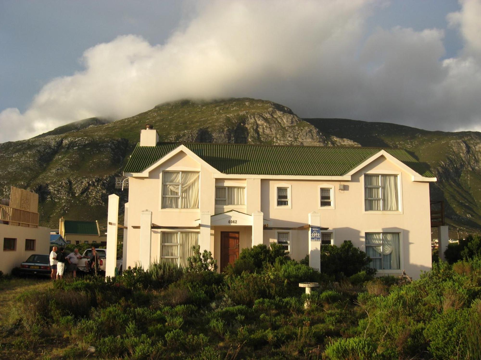 Avondsrus Guesthouse Bettys Bay Exterior photo